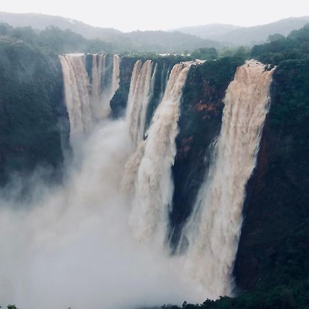 Mungaru Homestay, Talaguppa Sagar  Luaran gambar